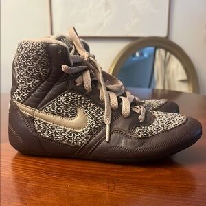 Nike Greco Supreme youth wrestling shoes Size 6.5